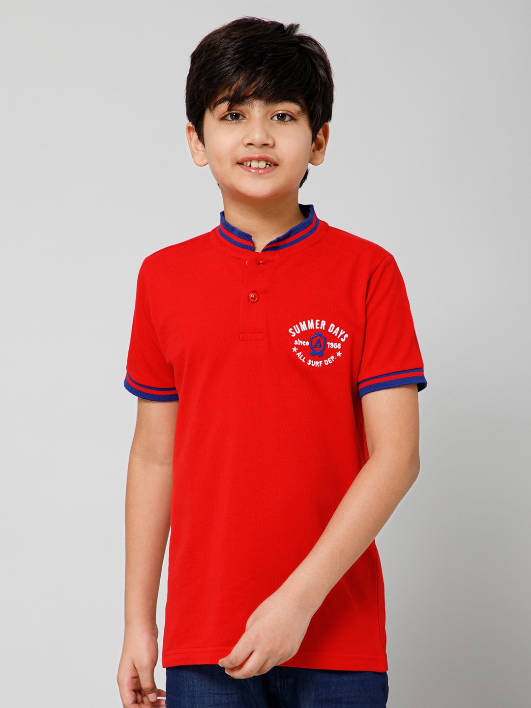 

Alan Jones Boys Mandarin Collar T-shirt, Red