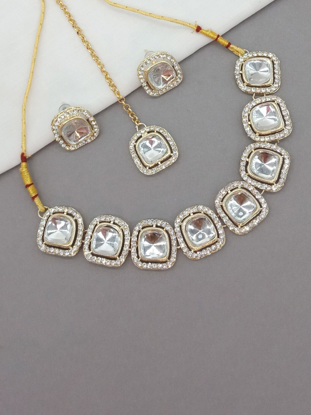 

AASHISH IMITATION Gold-Plated Kundan-Studded Jewellery Set