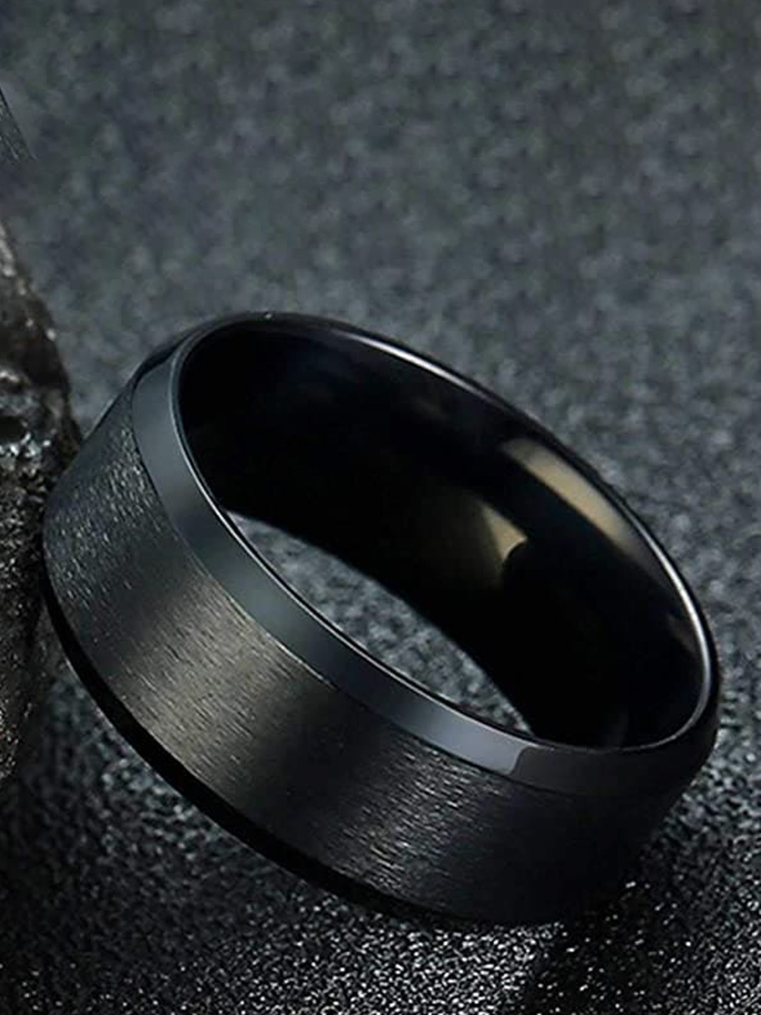 

VIEN Men Stainless Steel Finger Ring, Black