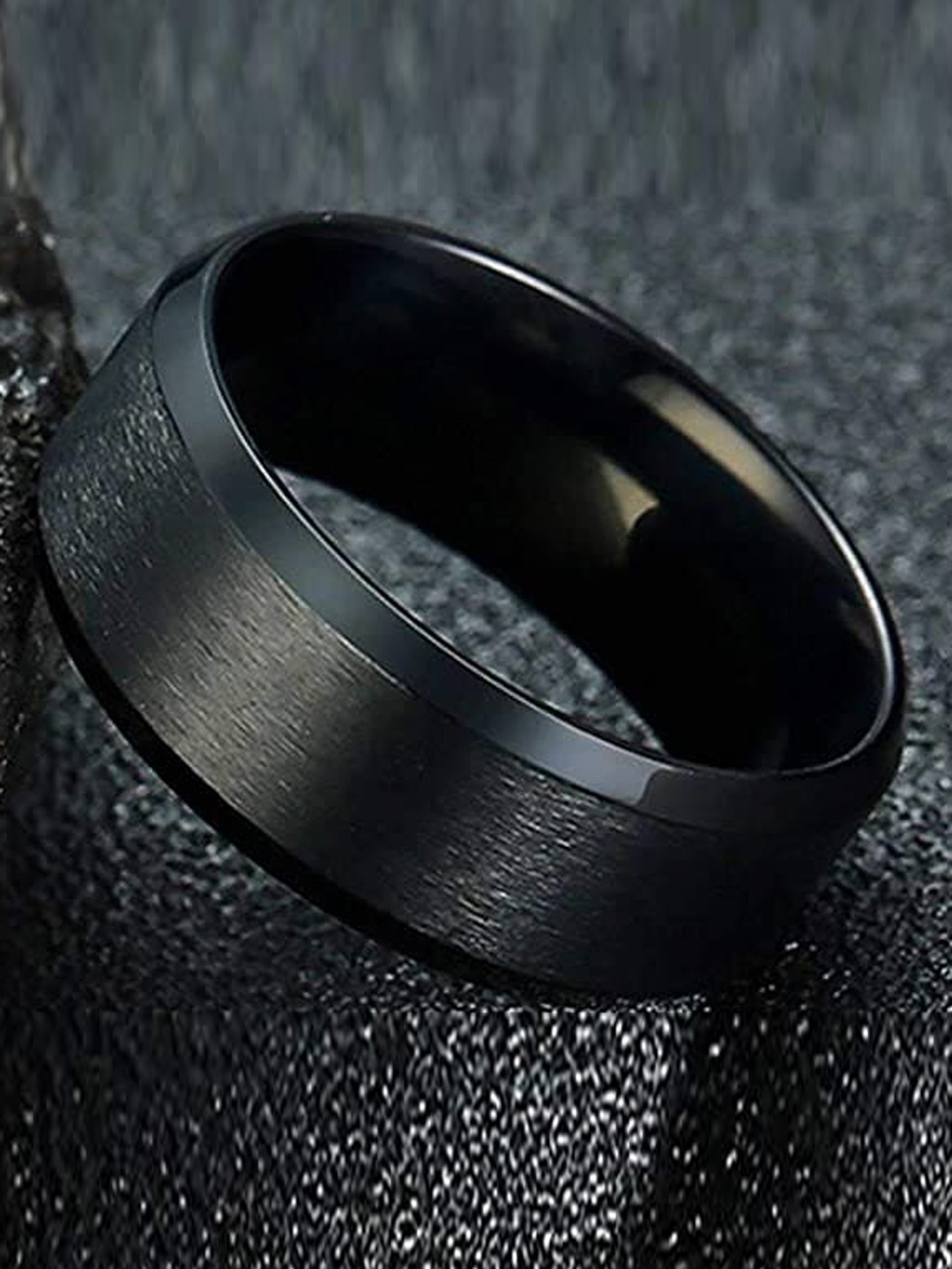 

VIEN Men Stainless Steel Finger Ring, Black