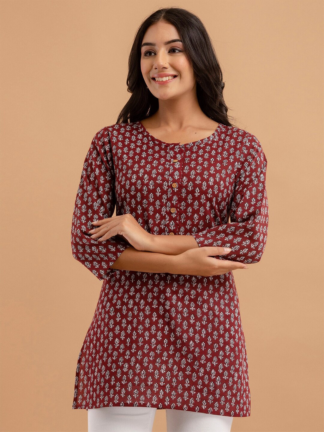 

FERANOID Ethnic Motifs Printed Pure Cotton Kurti, Maroon