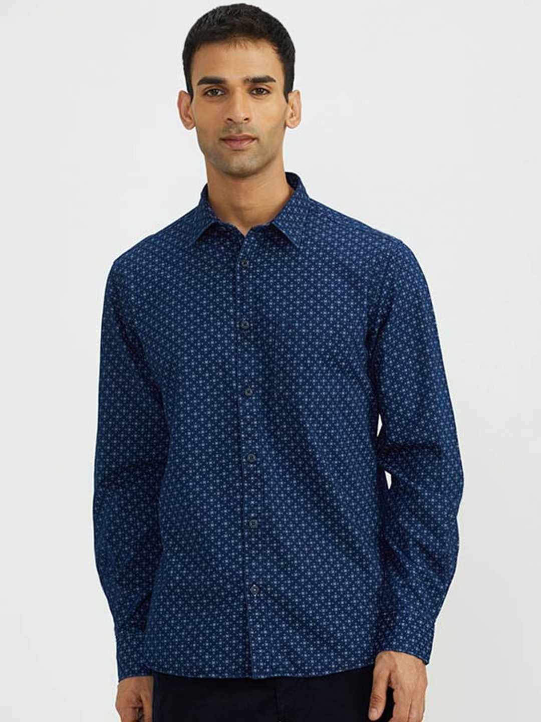 

Indian Terrain Classic Slim Fit Micro Ditsy Printed Pure Cotton Casual Shirt, Blue