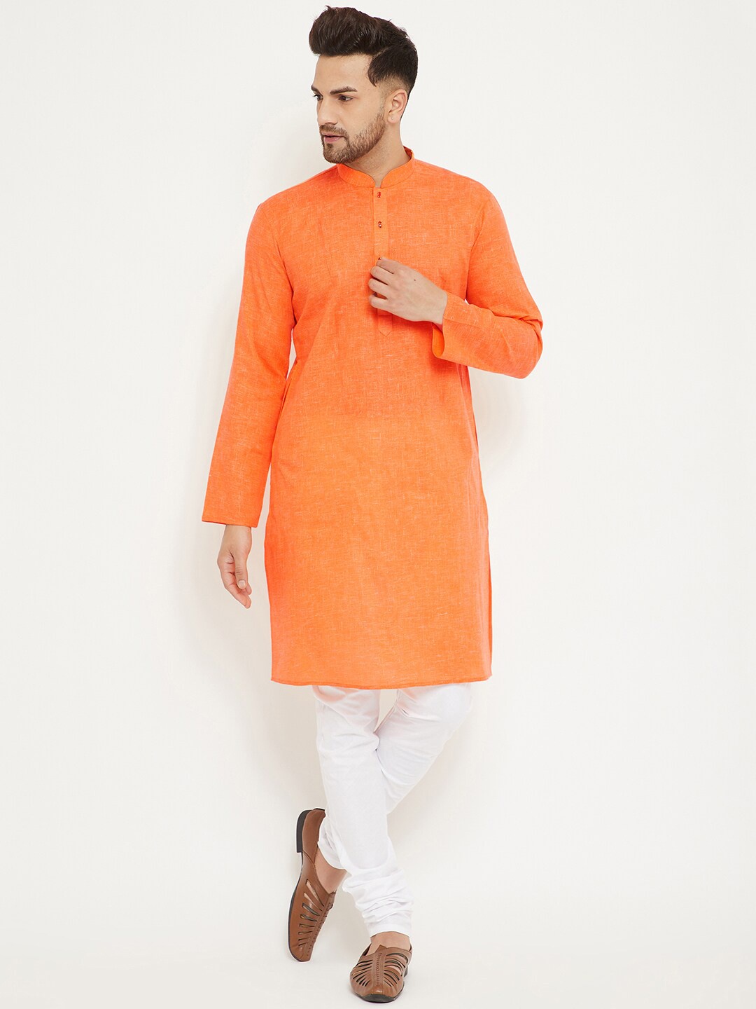 

VASTRAMAY Men Solid Regular Kurta with Churidar, Orange