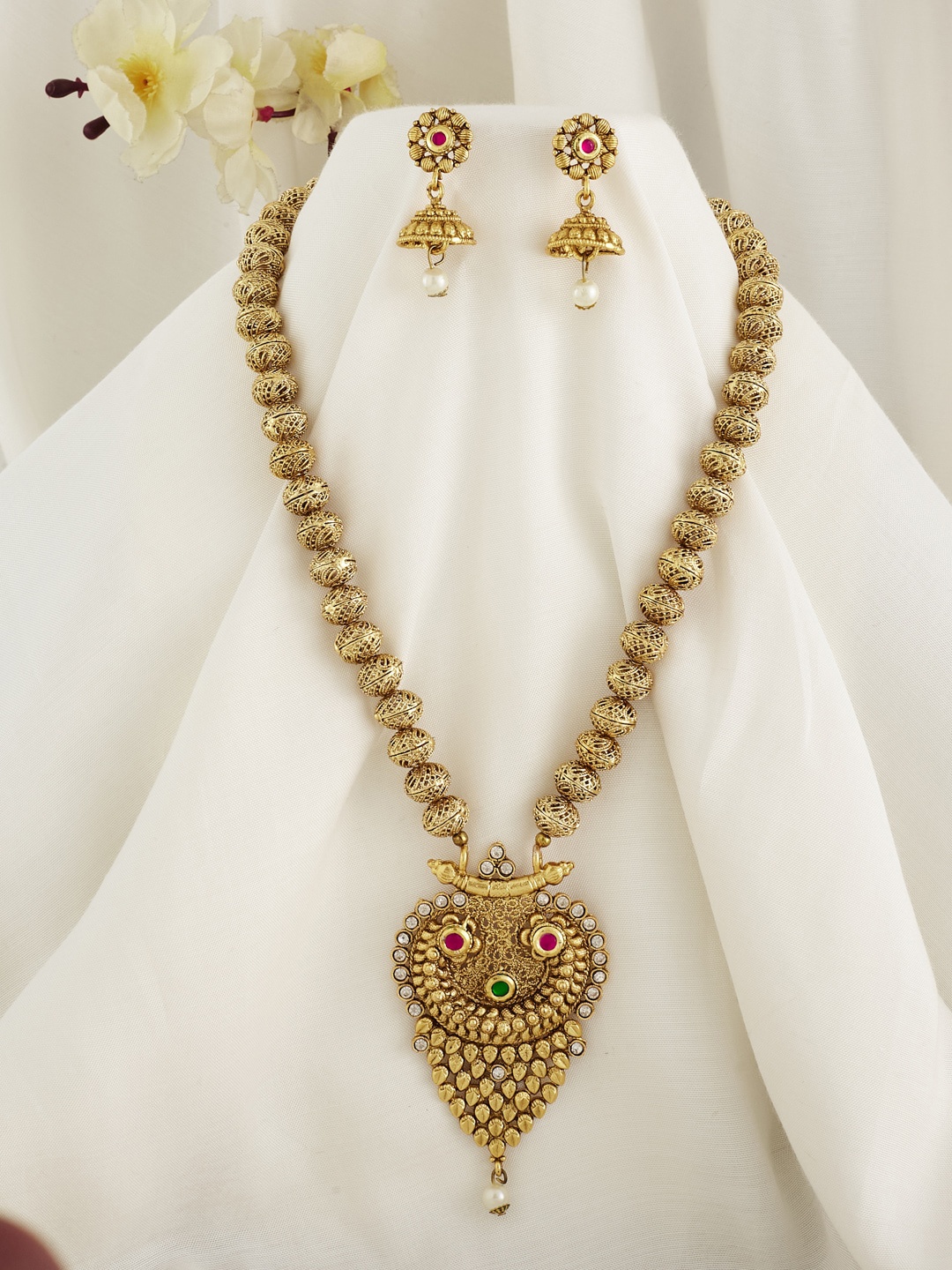 

ATIBELLE Gold-Plated Artificial Stone-Studded & Beaded Jewellery Set