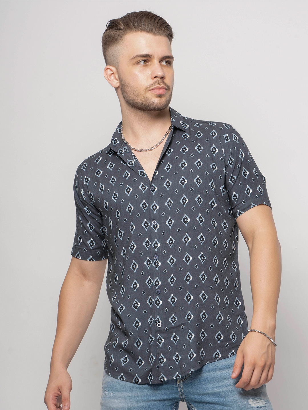 

7Shores Classic Fit Geometric Printed Spread Collar Casual Shirt, Grey