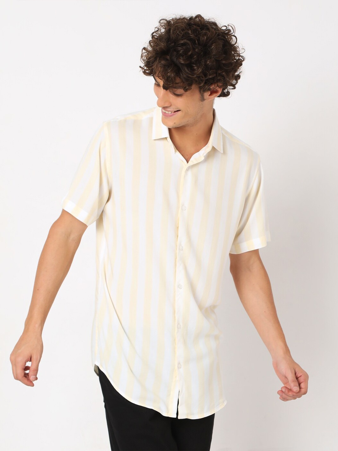 

7Shores Classic Vertical Striped Spread Collar Casual Shirt, White