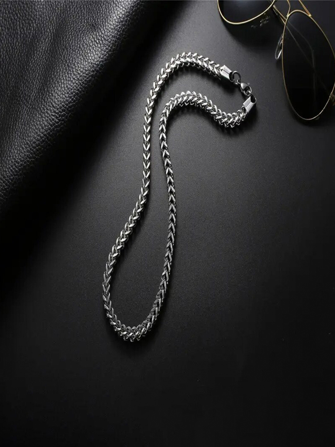 

KARISHMA KREATIONS Silver-Plated Stainless Steel Chain