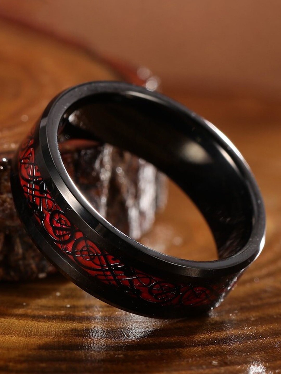 

KARISHMA KREATIONS Celtic Engraved Dragon Finger Ring, Black