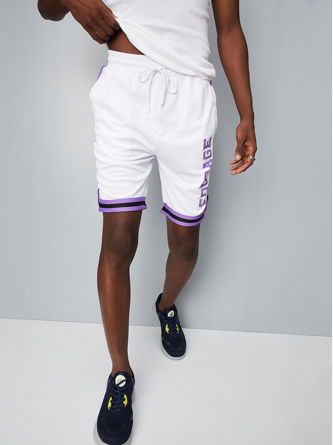 

max Men Typography Printed Mid Rise Shorts, White