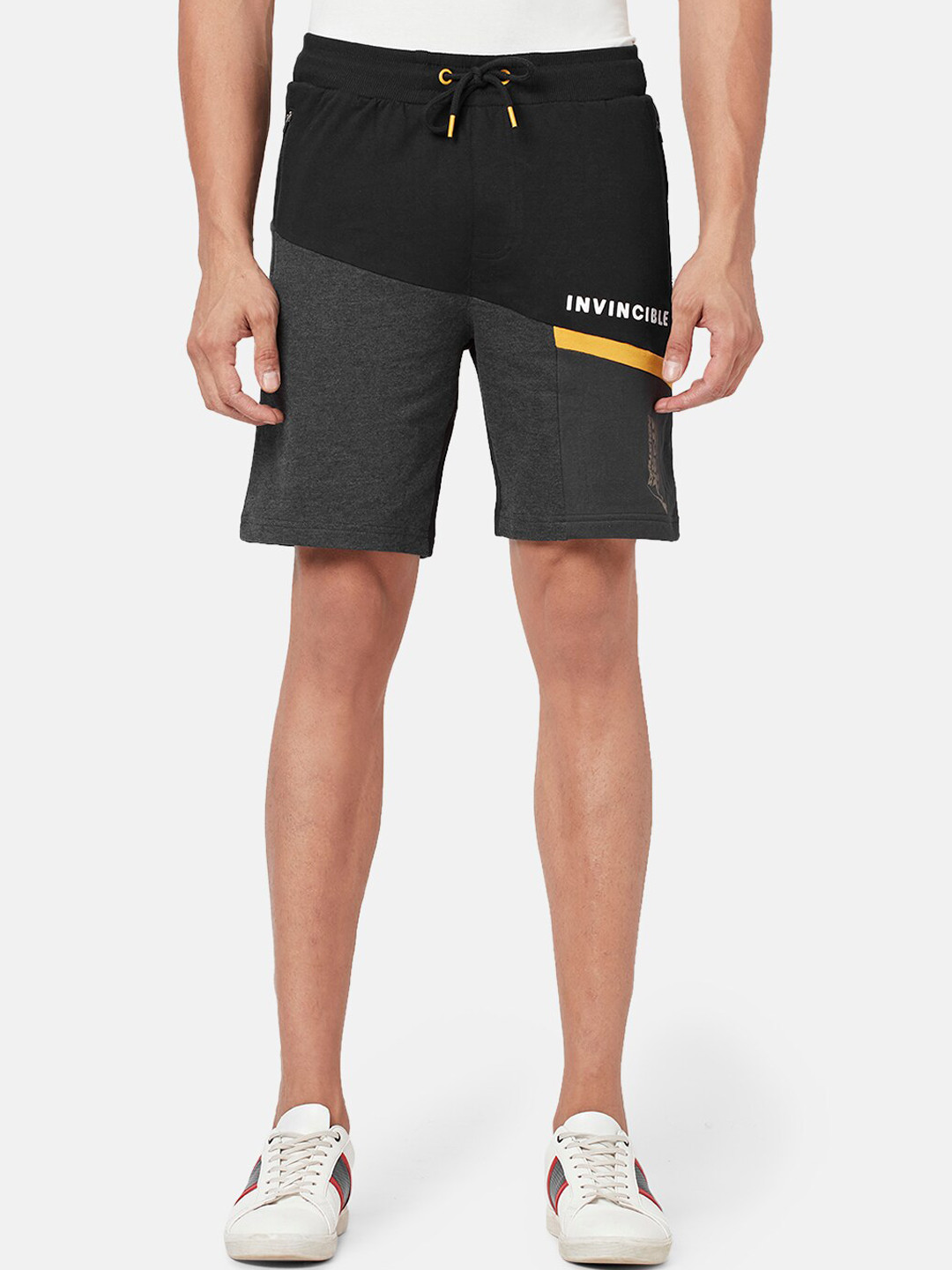 

SF JEANS by Pantaloons Men Mid Rise Slim Fit Sports Shorts, Black