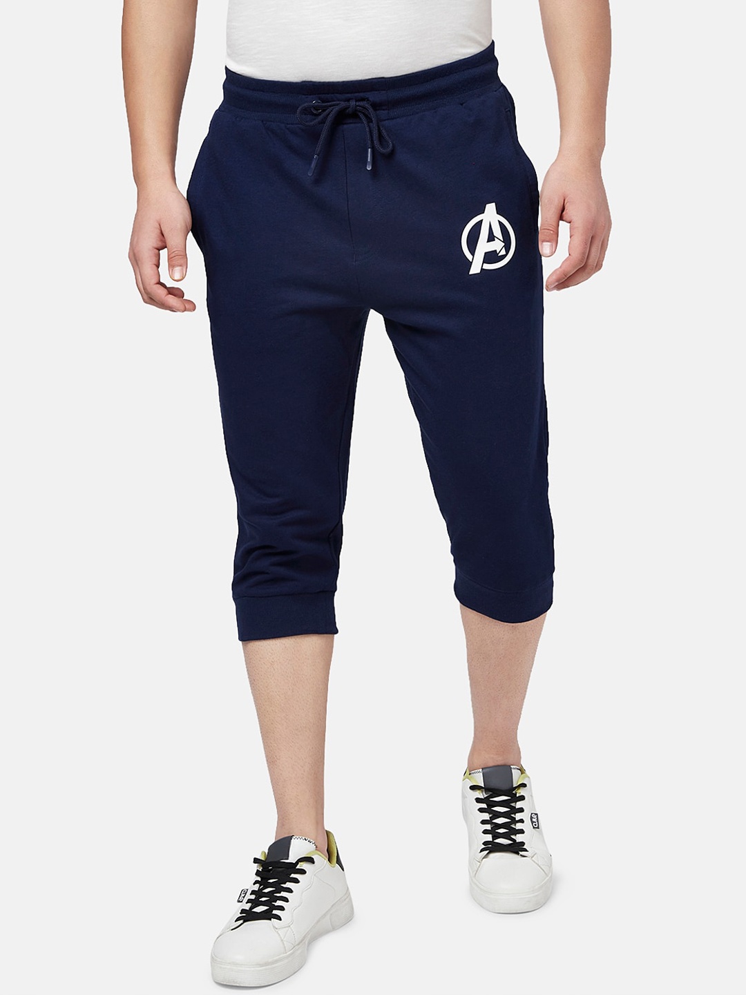 

SF JEANS by Pantaloons Men Slim Fit Mid-Rise Cotton Shorts, Navy blue