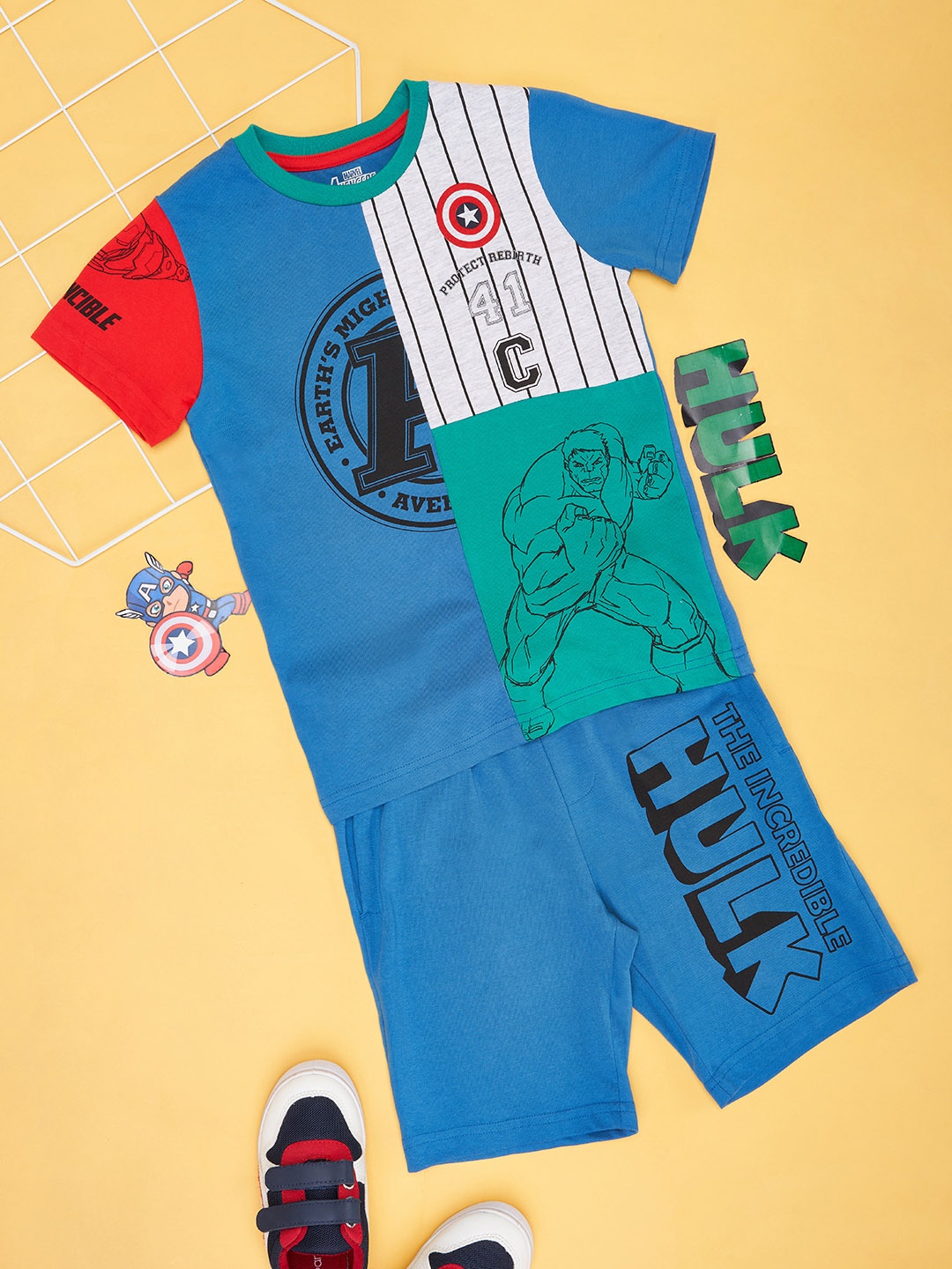 Pantaloons Junior Boys Avengers Printed Pure Cotton T-Shirt With Shorts, Blue