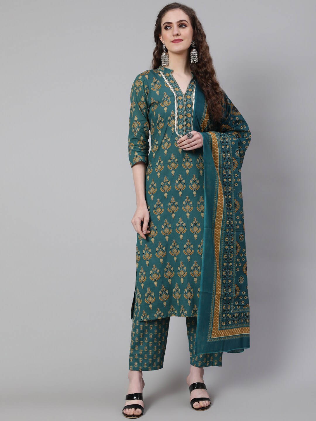 

THE NKS PLUS Ethnic Motifs Printed Regular Pure Cotton Kurta With Trousers & Dupatta, Green