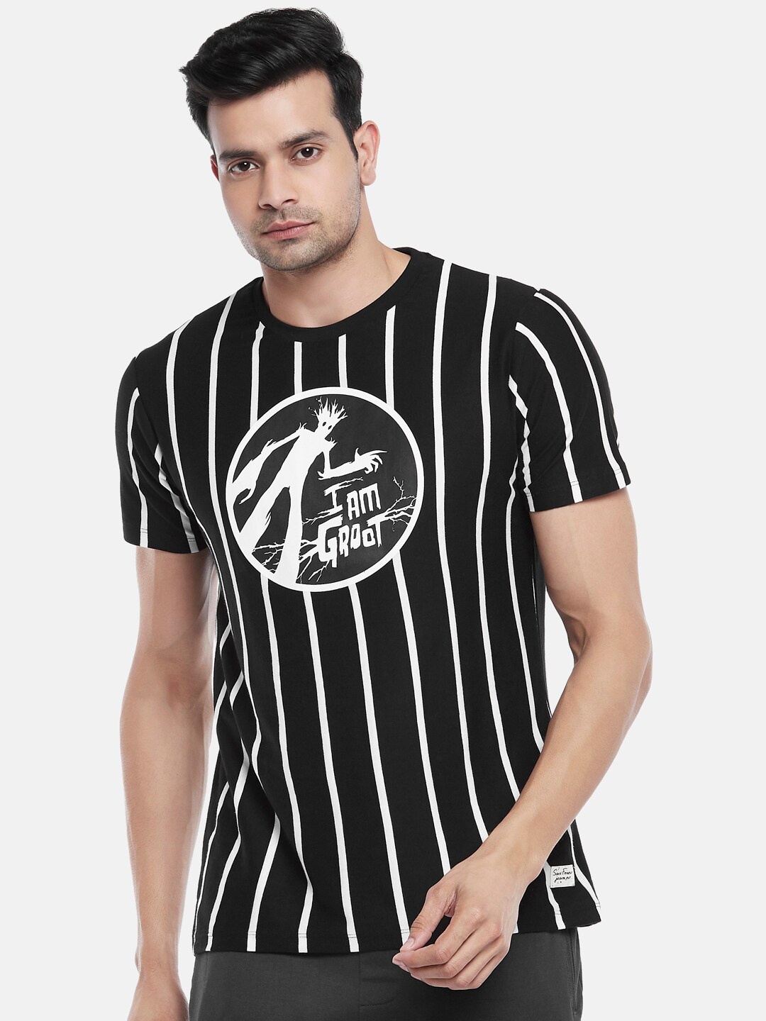 

SF JEANS by Pantaloons Vertical Striped Slim Fit Cotton T-Shirt, Black