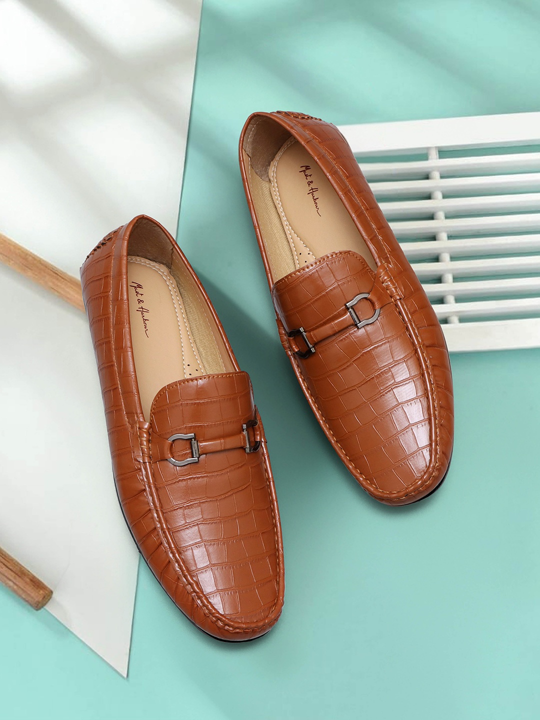 

Mast & Harbour Men Tan Brown Textured Lightweight Comfort Insole Horsebit Loafers