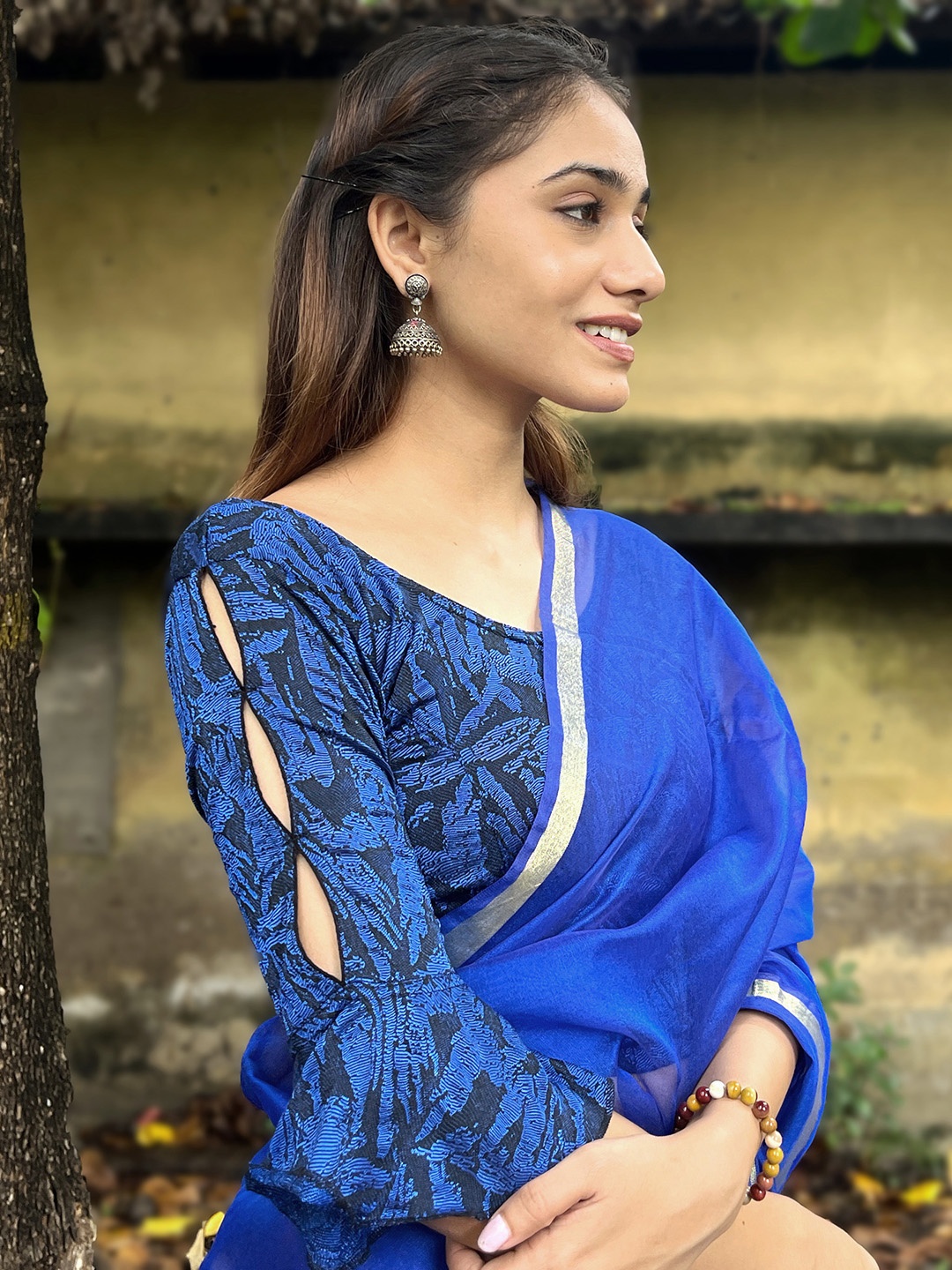 

Bindigasm's Advi Woven Ruffle Jacquard Stretchable Saree Blouse, Blue