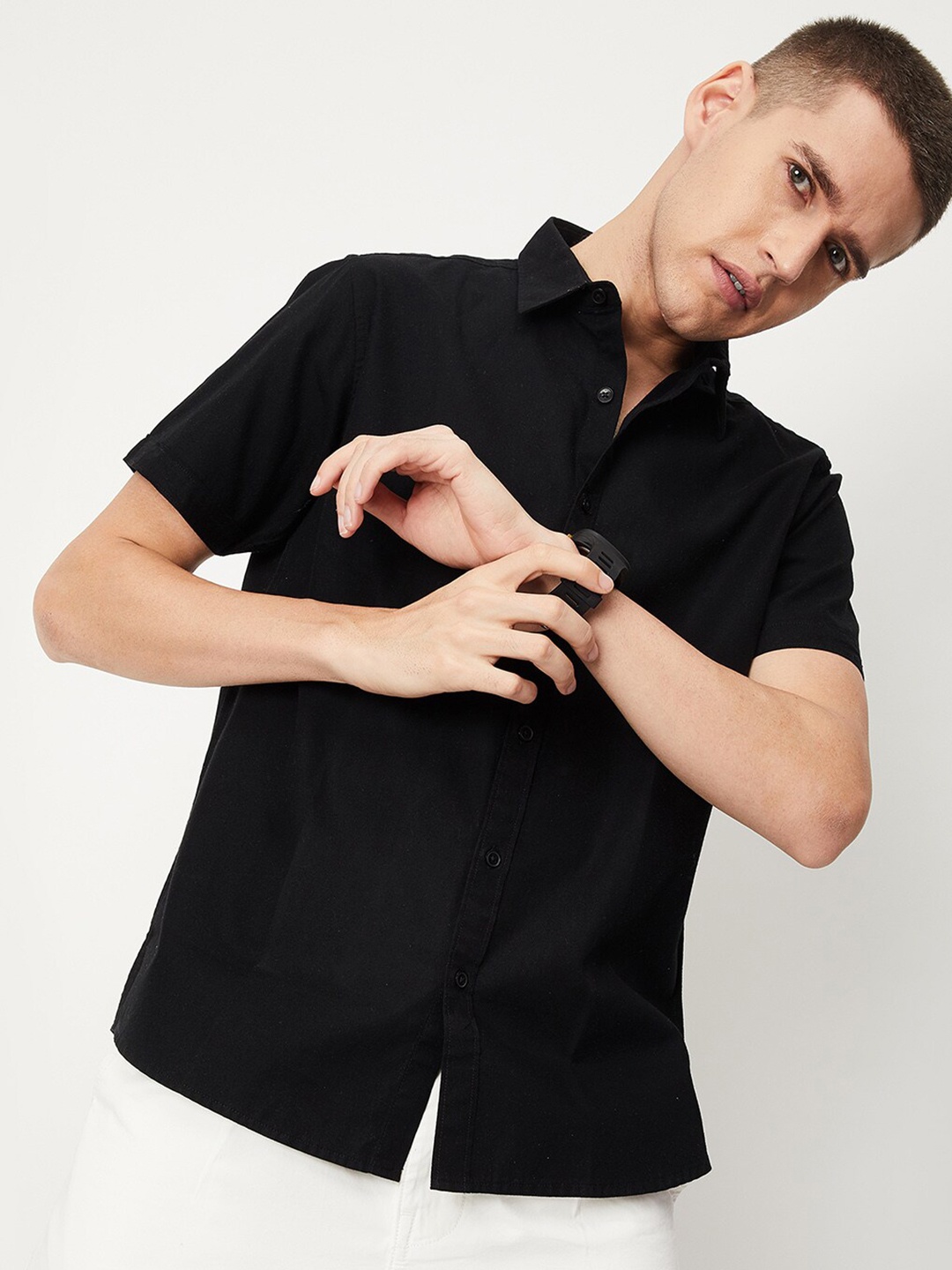 

max Spread Collar Opaque Pure Cotton Casual Shirt, Black