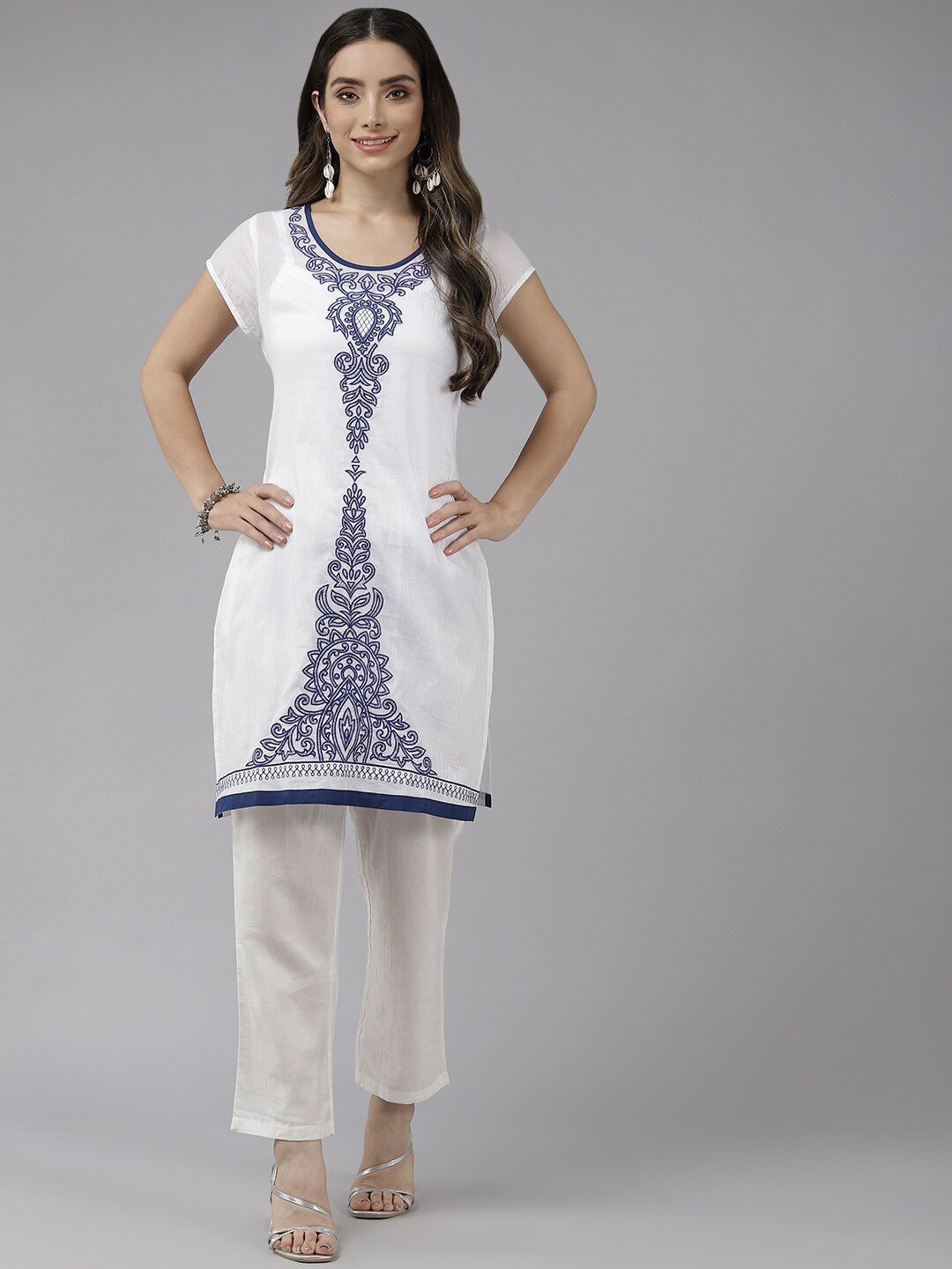 

BAESD Ethnic Motifs Embroidered Straight Cotton Kurta, White