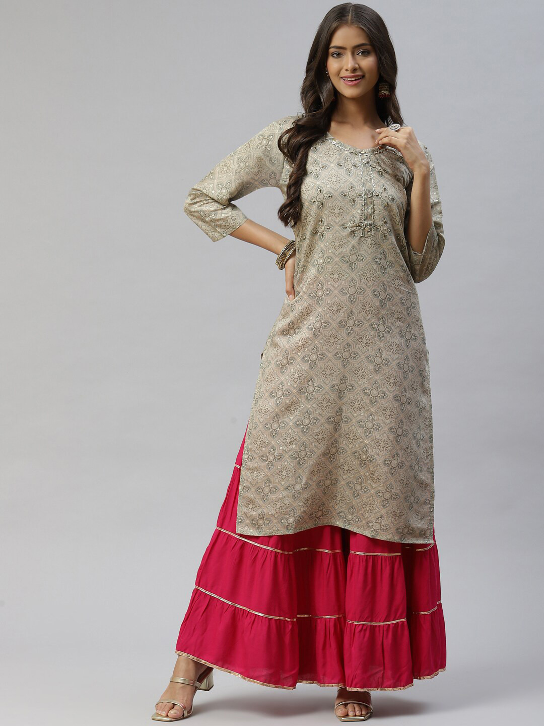 

BAESD Ethnic Motifs Printed Beads Detail Gotta Patti Cotton Kurta, Grey