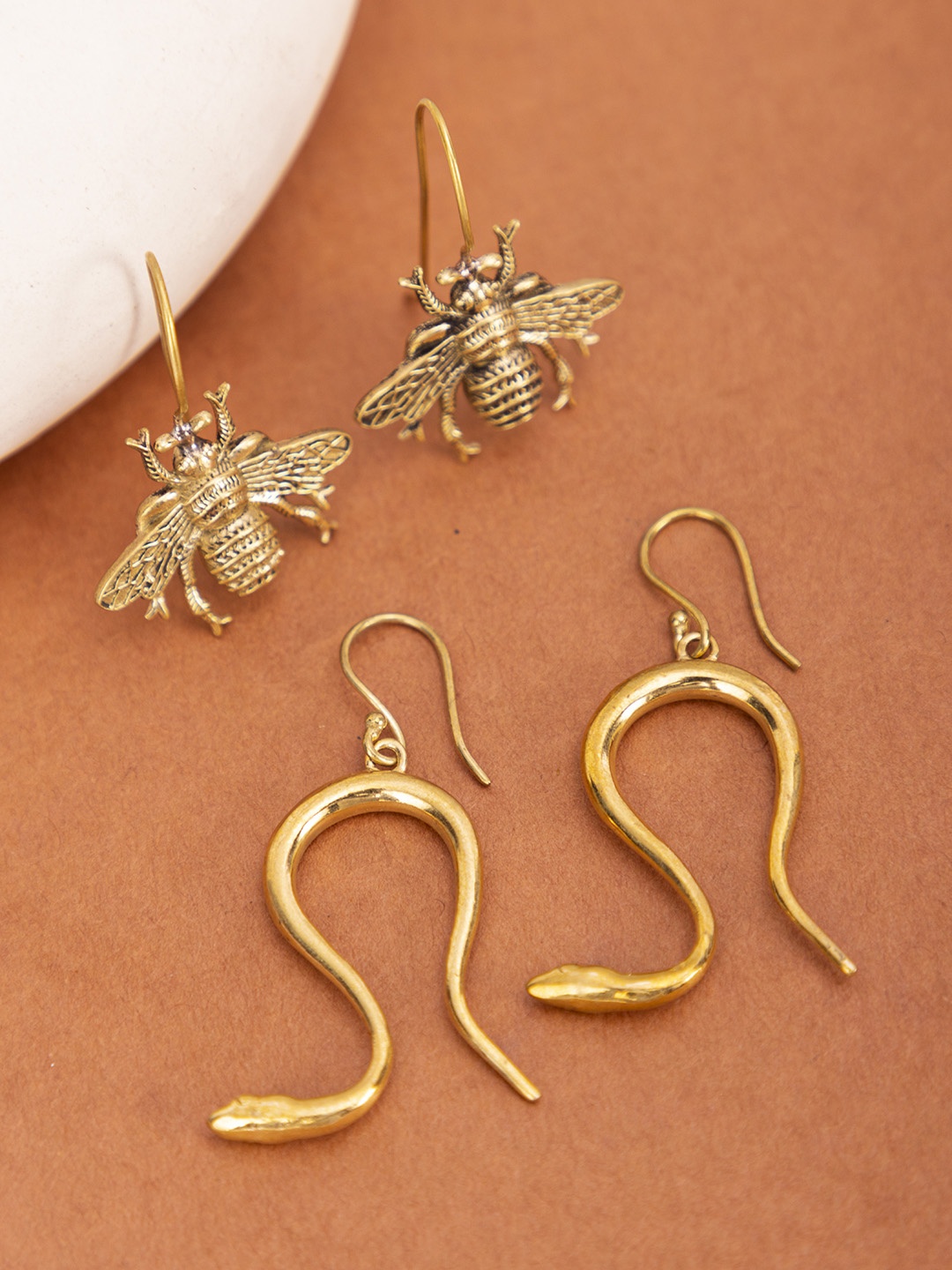 

Studio One Love Set Of 2 Gold-Toned Contemporary Drop Earrings