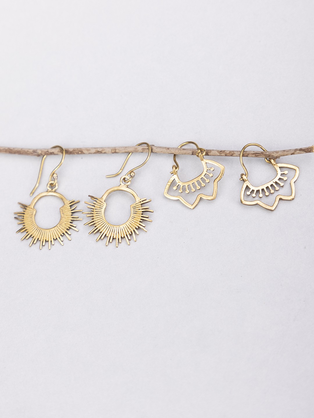 

Studio One Love Set of 2 Gold-Plated Contemporary Drop Earrings