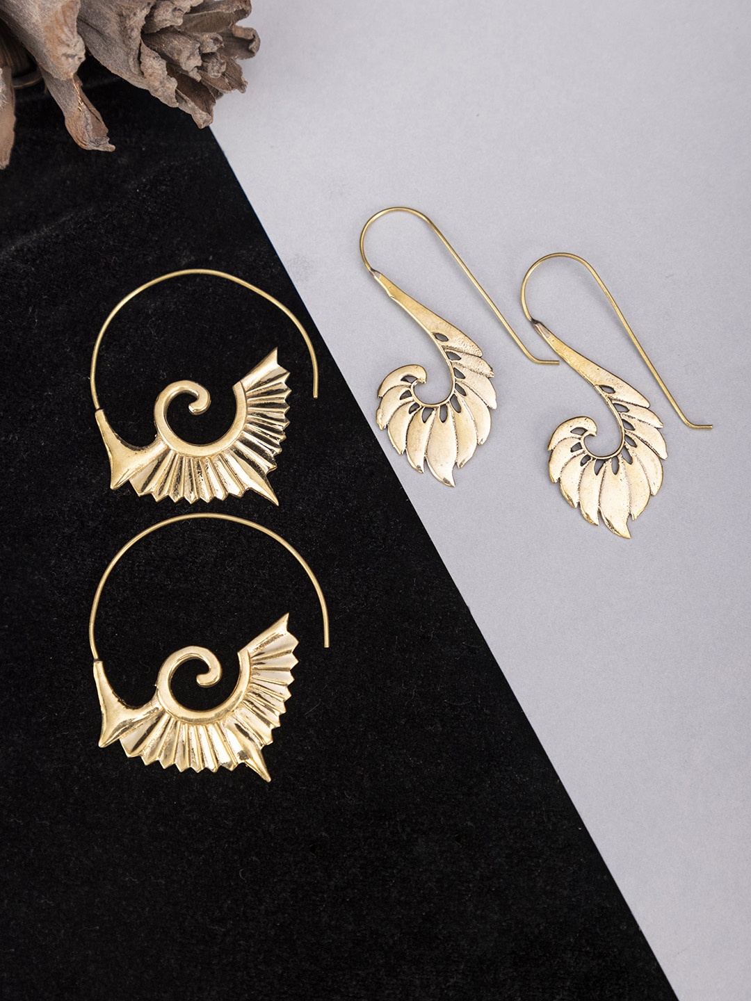 

Studio One Love Set of 2 Gold-Plated Contemporary Hoop Earrings