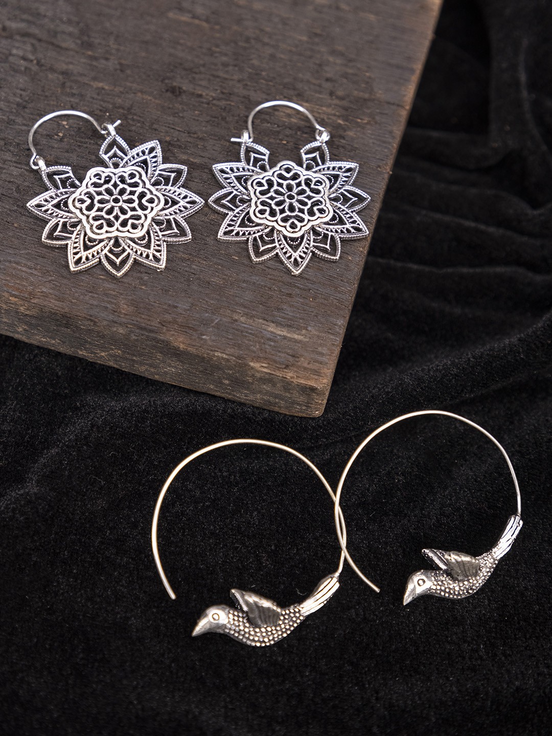 

Studio One Love Set of 2 Silver-Plated Contemporary Hoop Earrings