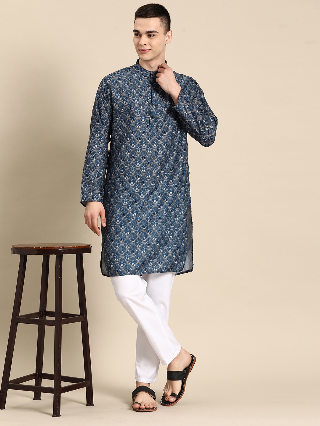 

Anouk Men Navy Blue Ethnic Motifs Printed Regular Pure Cotton Kurta with Pyjamas