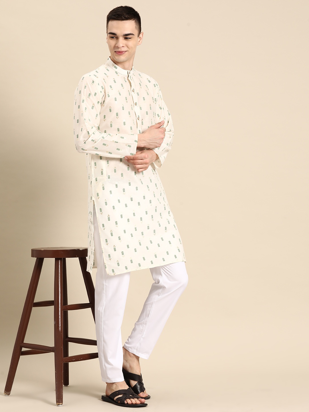 

Anouk Men Floral Foil Printed Regular Kurta With Pyjamas, Off white