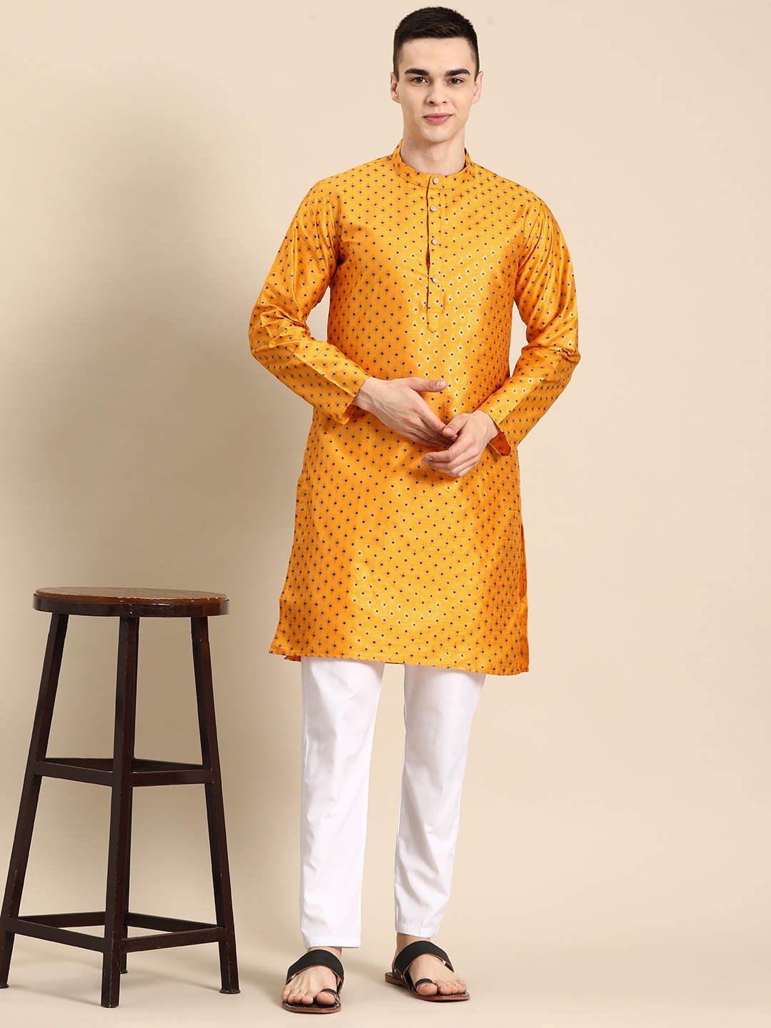 

Anouk Men Ethnic Motifs Printed Regular Kurta with Pyjamas, Mustard