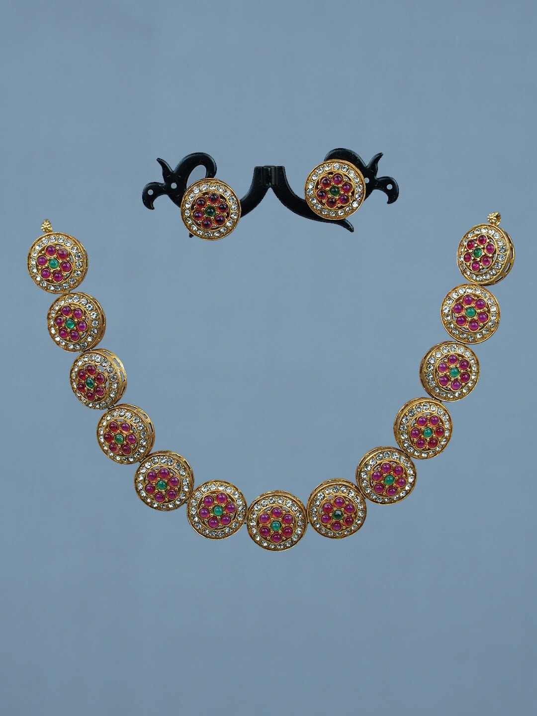 

Diksha collection Gold-Plated Artificial Stones-Studded And Beads Jewellery Set