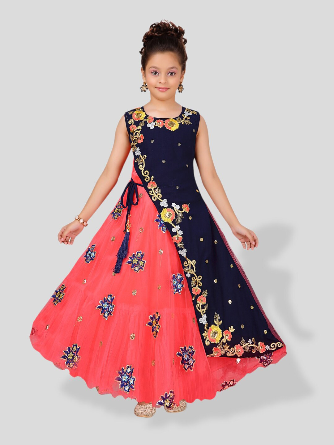 

BAESD Red Floral Embroidered Sleeveless Maxi Dress