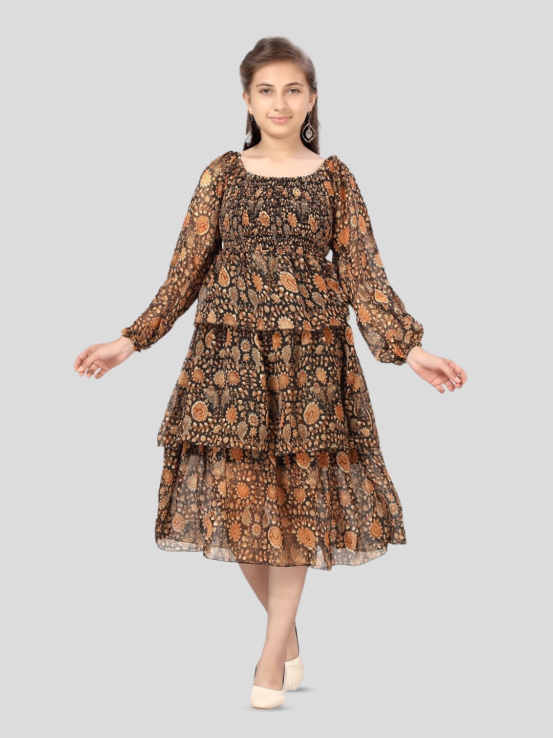 

BAESD Girls Floral Printed Smocked Puff Sleeves Georgette Fit & Flare Midi Dress, Black