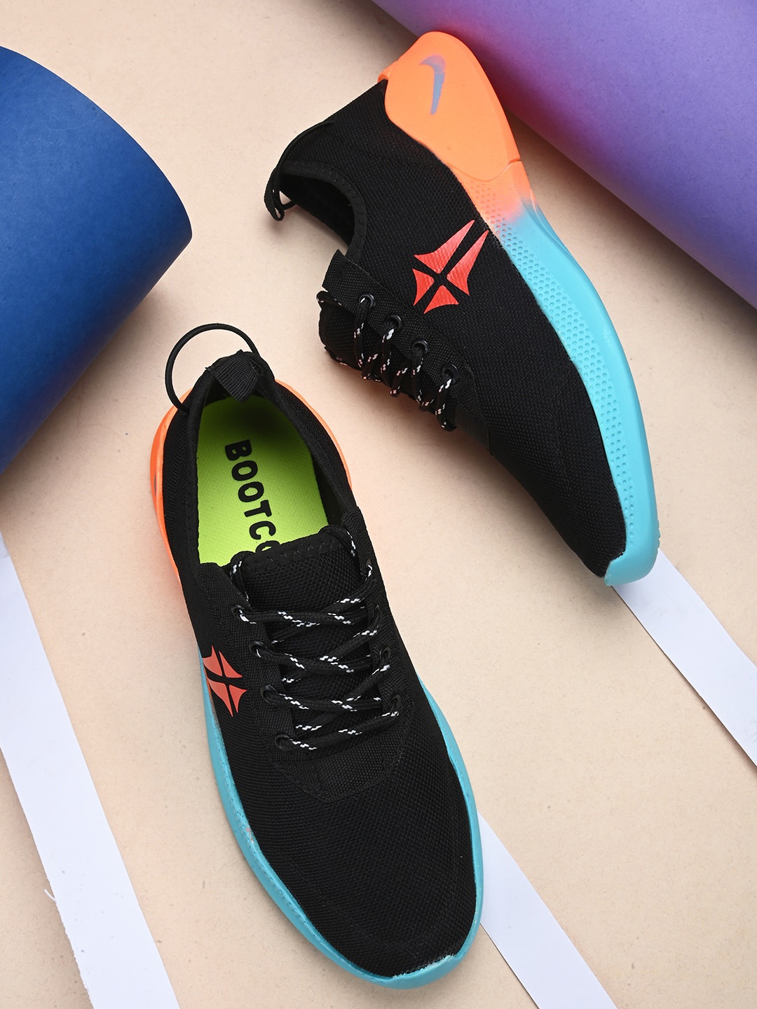 

BOOTCO Men Woven Design Sneakers, Black