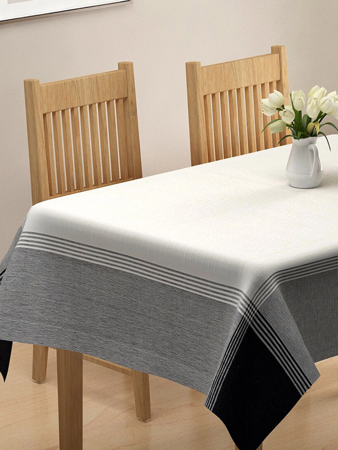 

Fabindia Natural Broken White & Black Printed Cotton 6-Seater Table Cover