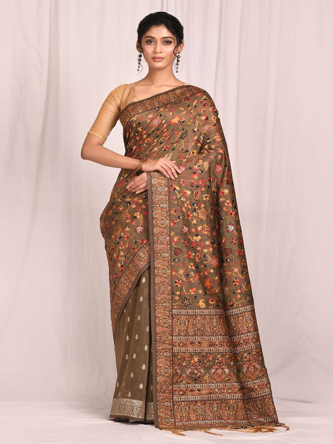 

AYKA CLOTHINGS Floral Woven Design Saree, Brown