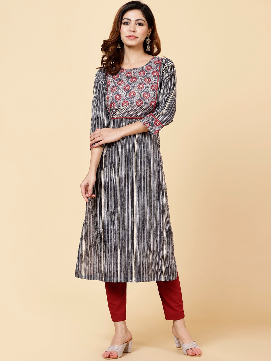 

Meena Bazaar Striped Keyhole Neck Thread Work Cotton Straight Kurta, Grey