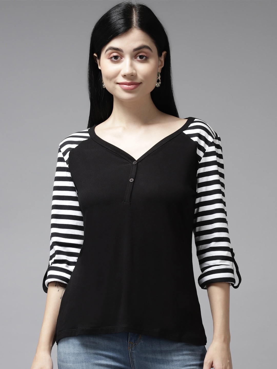 

BAESD Striped V-Neck Knitted Top, Black