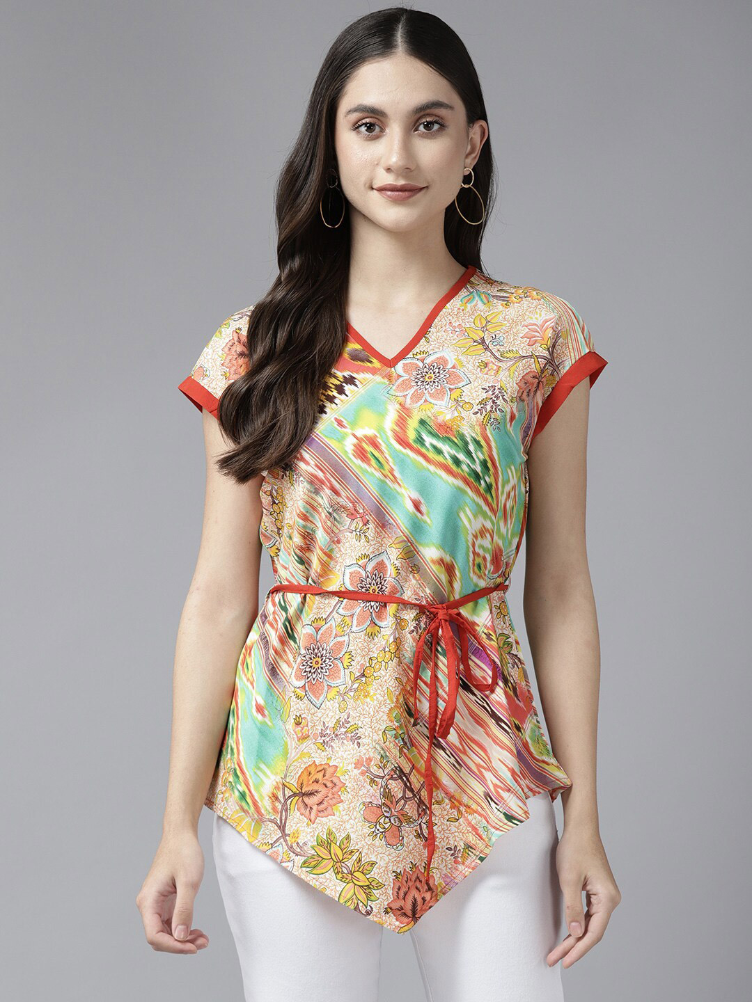 

BAESD Floral Printed Georgette Regular Top With Belt, Beige