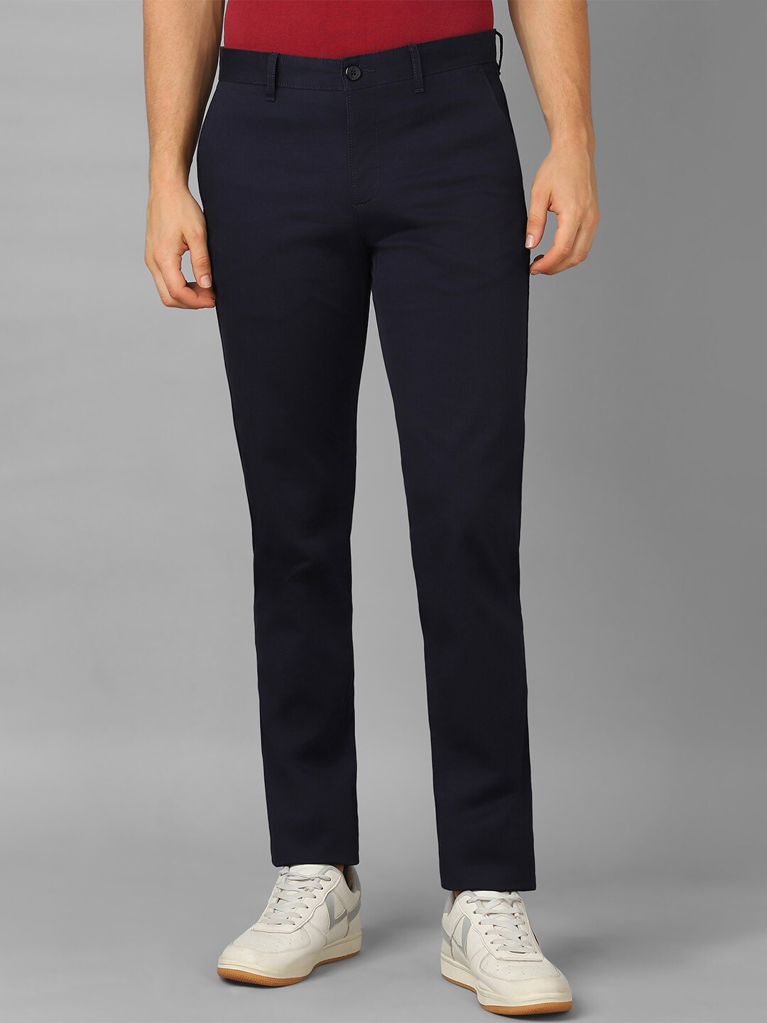 

Louis Philippe Sport Men Slim Fit Mid-Rise Trousers, Navy blue