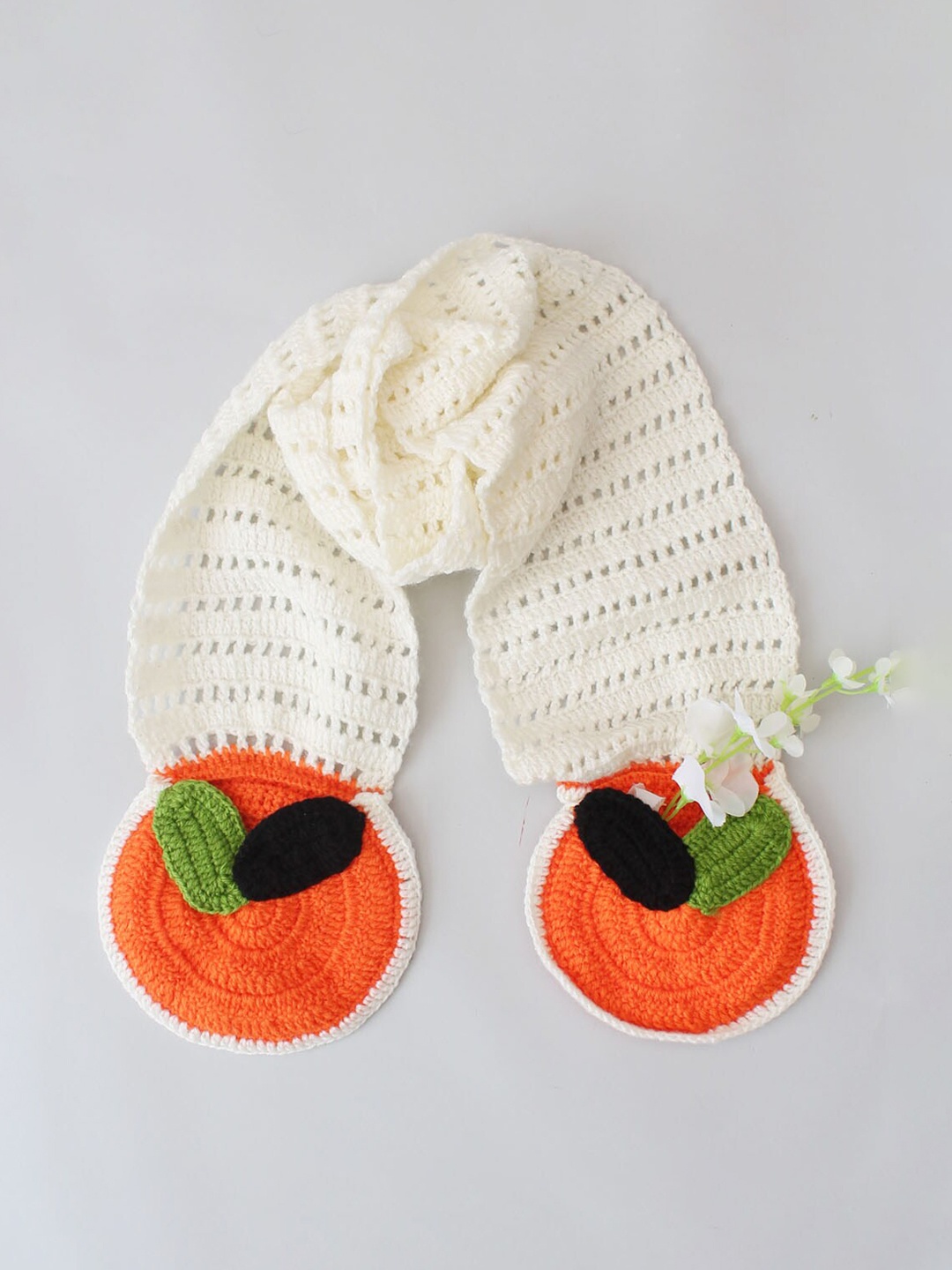 

Woonie Kids Knitted Handmade Muffler, Off white