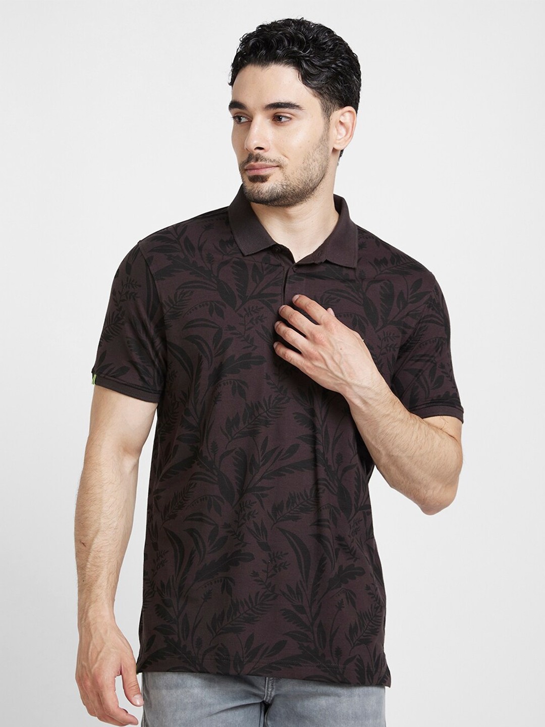 

SPYKAR Floral Printed Polo Collar Slim Fit T-shirt, Grey