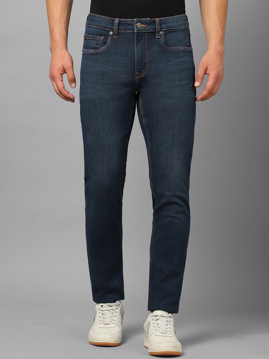 

Louis Philippe Jeans Men Mid-Rise Clean Look Slim Fit Light Fade Jeans, Navy blue