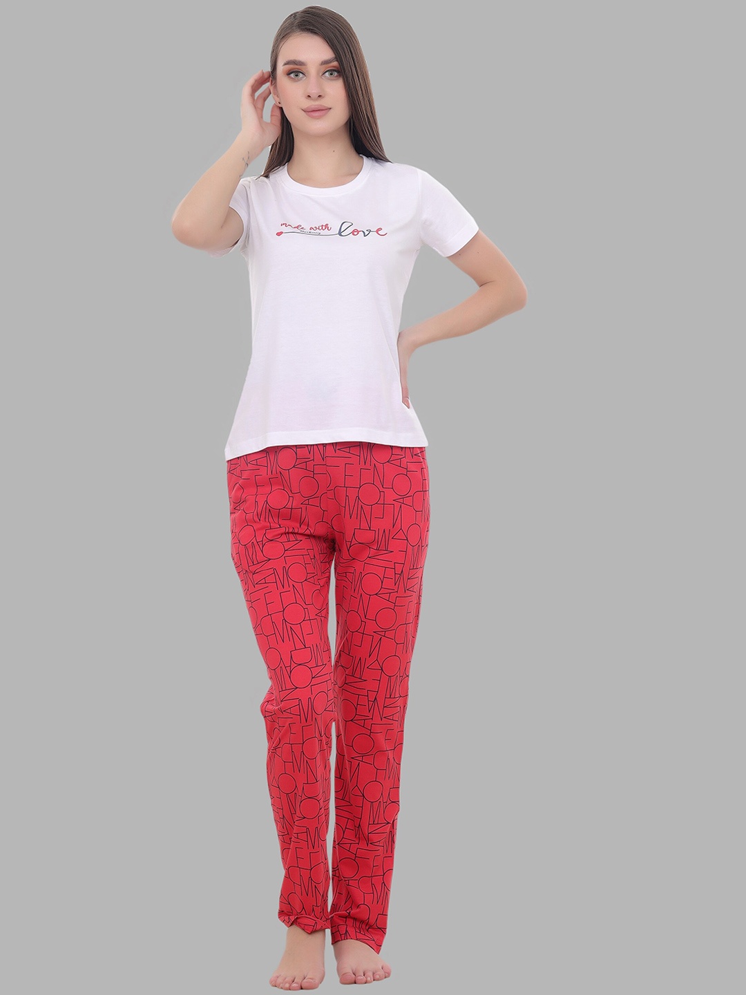 

FLOSBERRY Typography Printed Night Suit, White