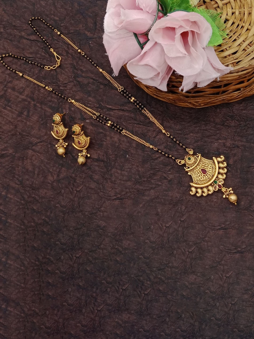 

AASHISH IMITATION Gold-Plated & Beaded Mangalsutra With Earrings