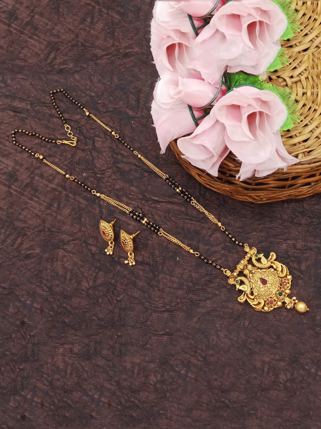

AASHISH IMITATION Gold-Plated & Beaded Mangalsutra With Earrings