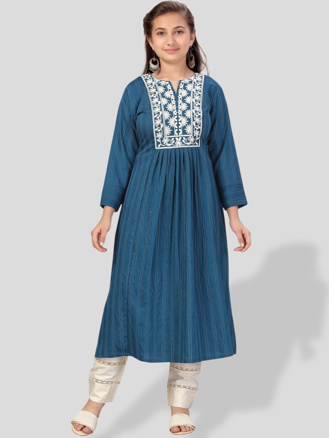 

BAESD Girls Regular Thread Work Pure Cotton Kurta with Trousers, Blue