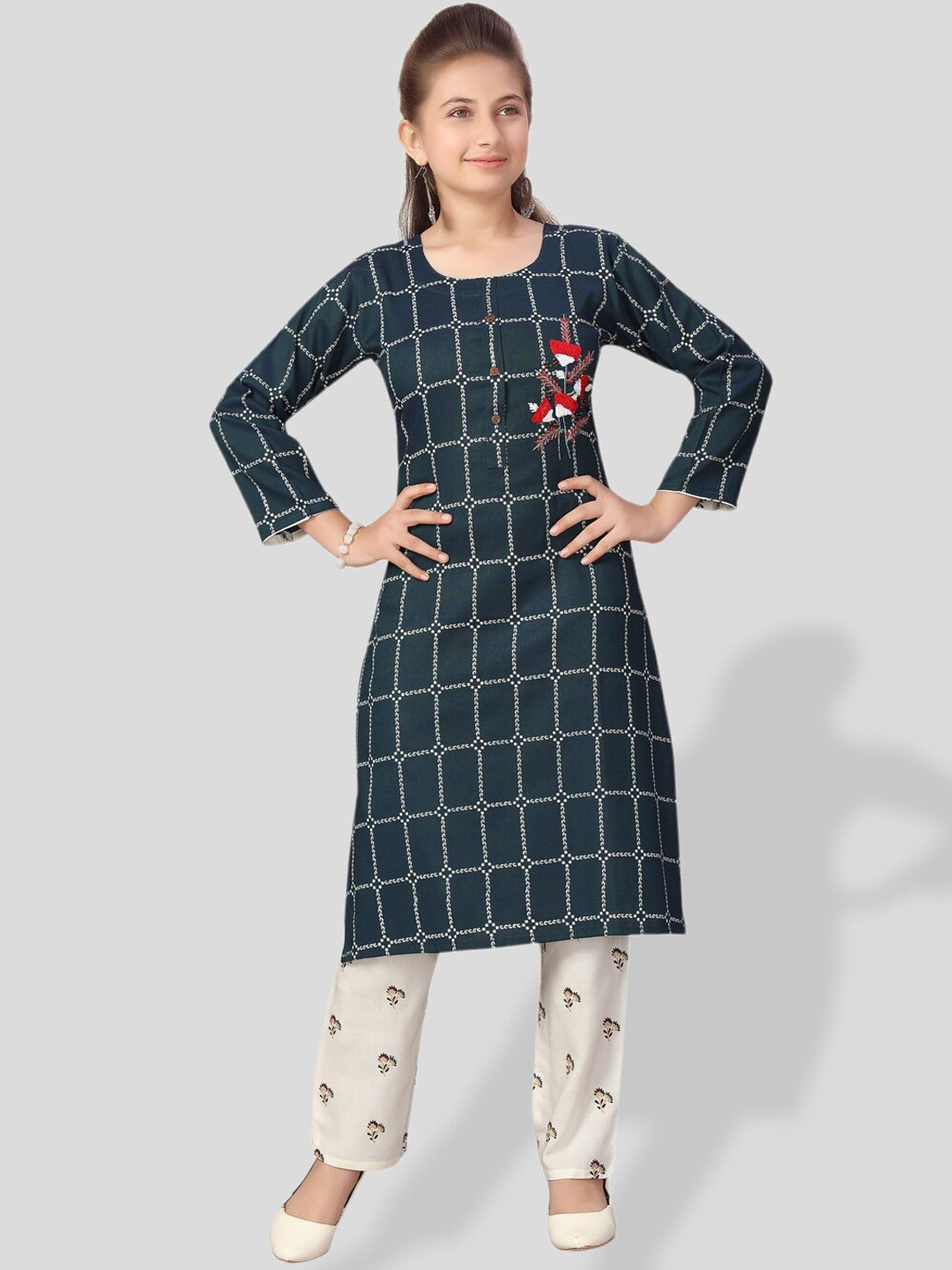 

BAESD Girls Ethnic Motifs Printed Pure Cotton Kurta with Trousers, Navy blue