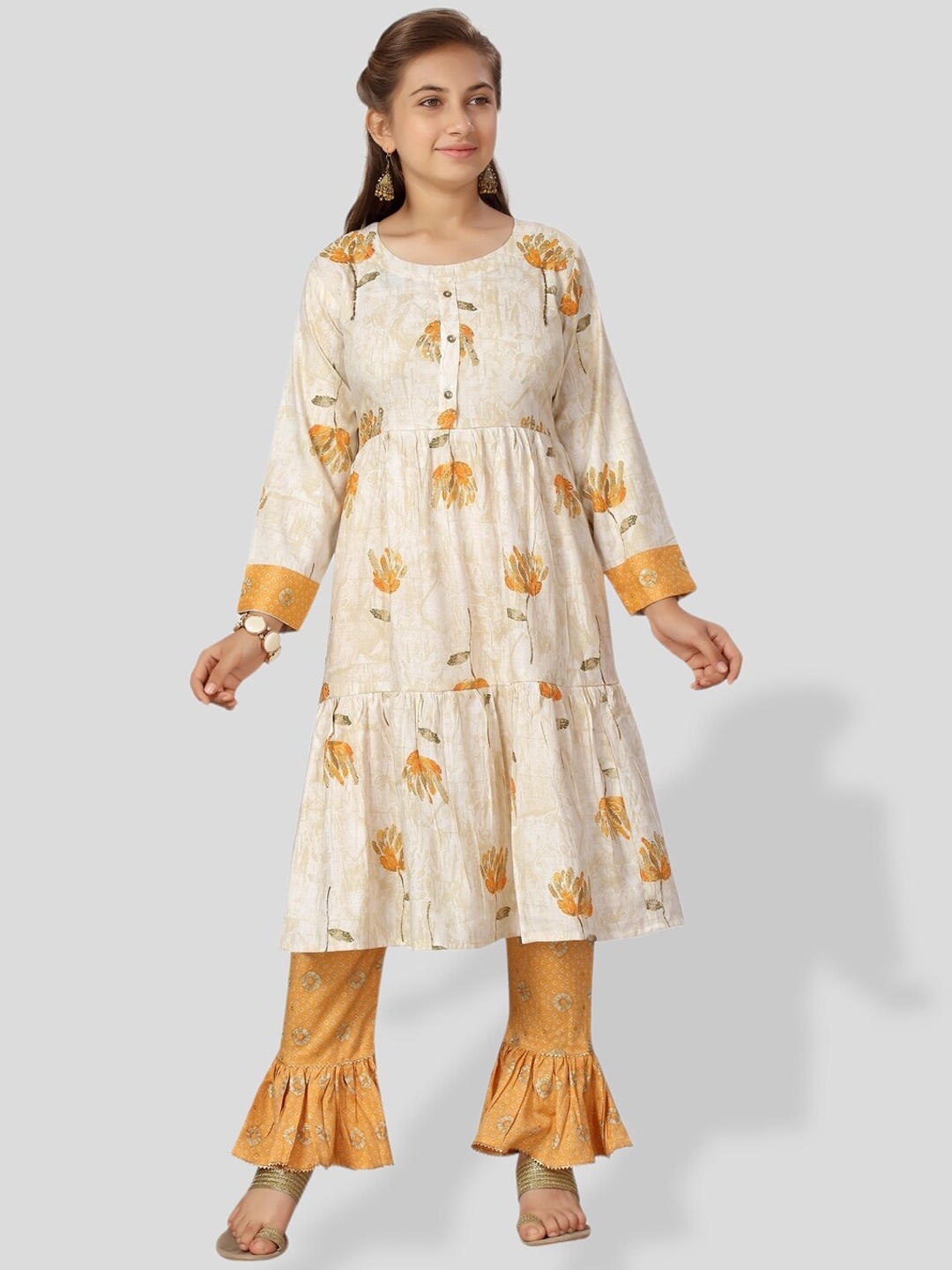 

BAESD Girls Floral Printed Sequinned Tiered Pure Cotton Kurta with Trousers, Off white