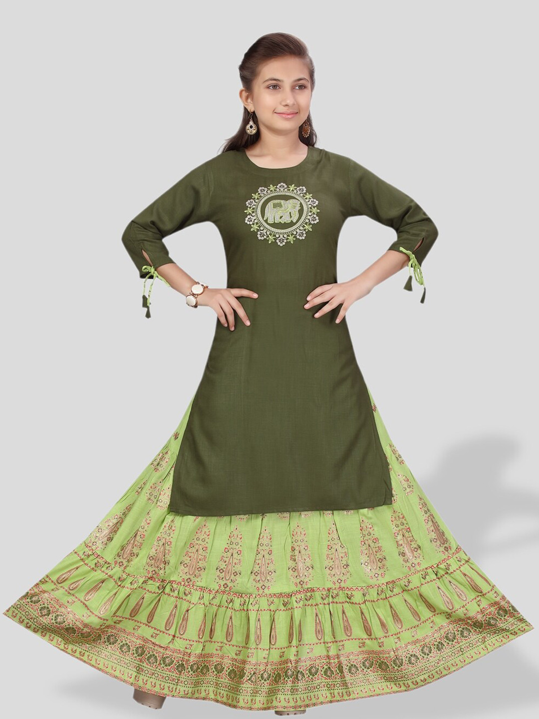 

BAESD Girls Ethnic Motifs Thread Work Pure Cotton Kurta With Skirt, Green